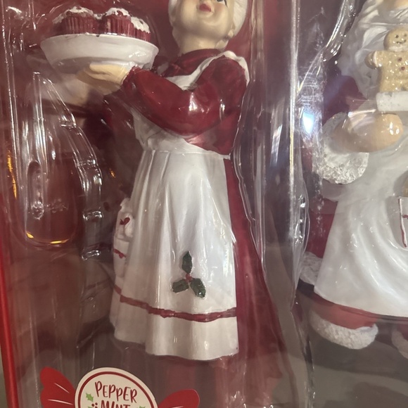 Peppermint Square Christmas Mr. & Mrs Santa Clause Figurines Set of 2 - Picture 3 of 4